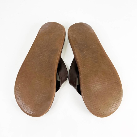 Vineyard Vines mens brown leather sandals flip flops Size 7 - Picture 7 of 7